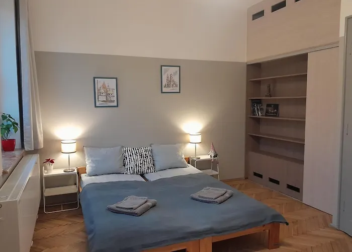Laykonik Studio City Center